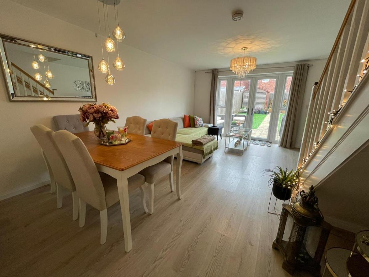 Comet Place Wellingborough Kültér fotó